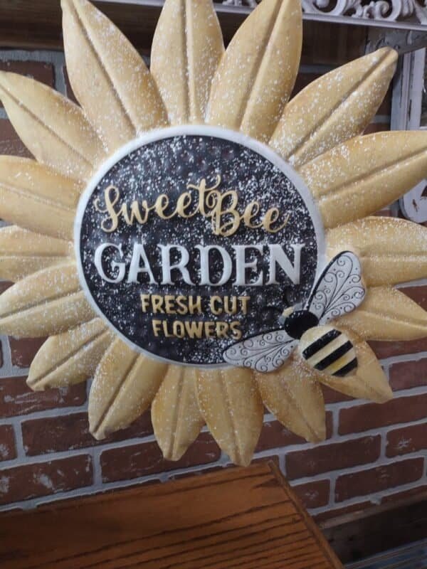 Sunflower Bee Sign 19in