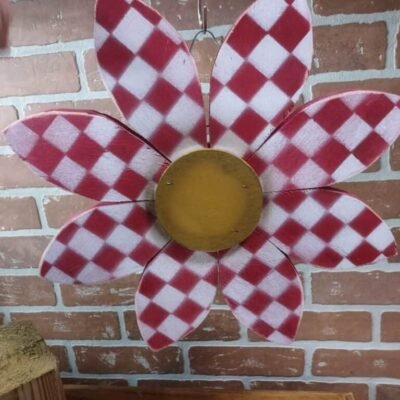 Checkered Wood Flower