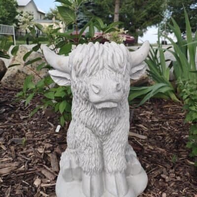 Highland Cow, Sitting - Preorder