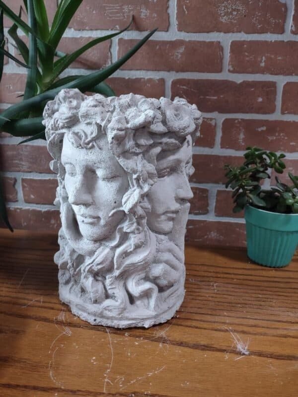 Small Four Face Pot