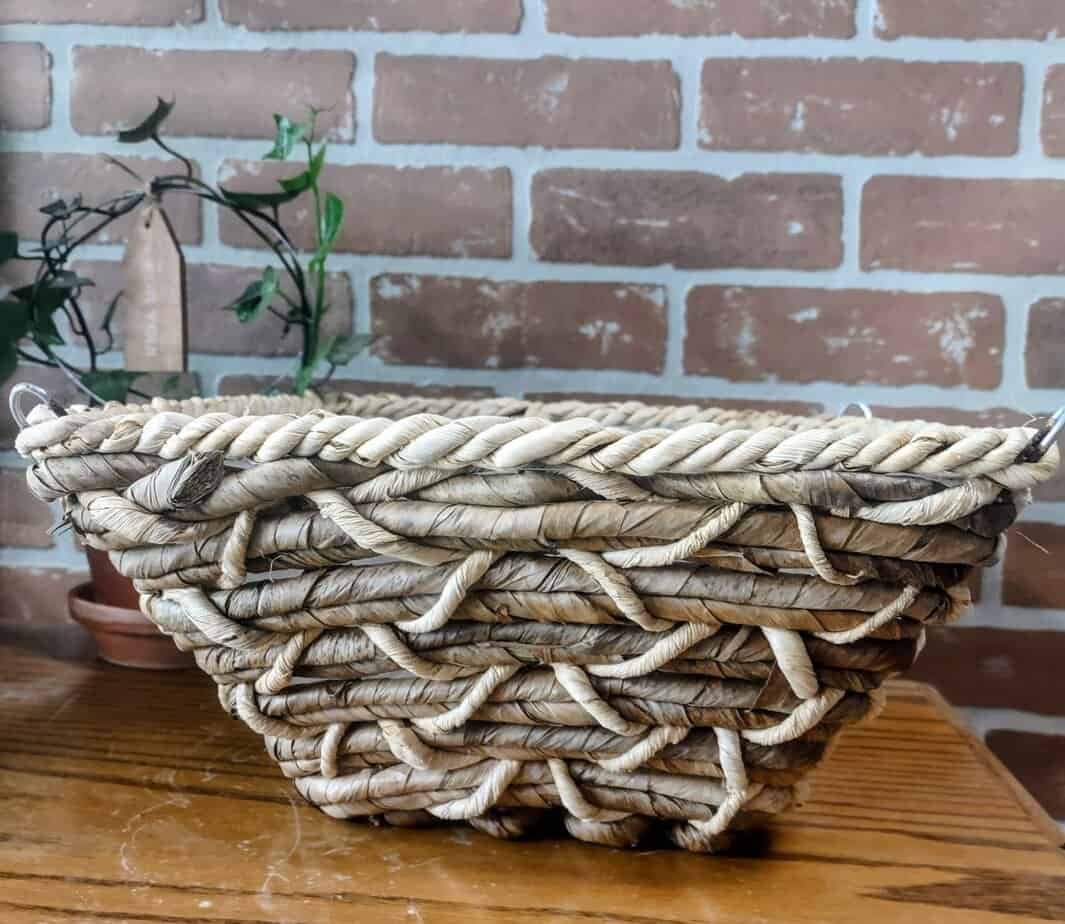 banana leaf basket