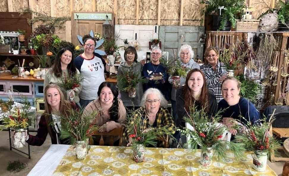 Studetns at christmas mason jar workshop