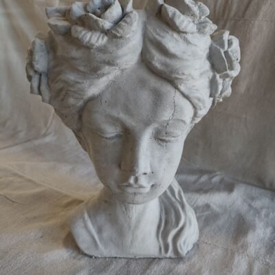 Head pot with flowers